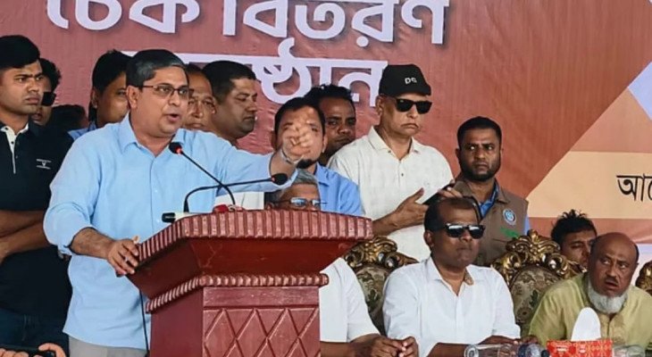 কার্ড দেব, চাকরি দেব, ভোট দিতে হবে ধানের শীষের মনোনীত প্রার্থীকে: শাহে আলম